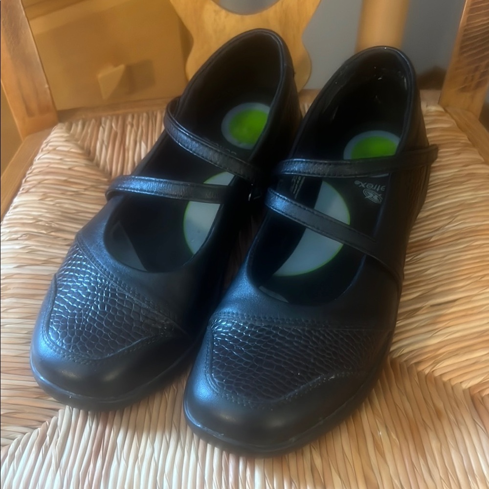 Women's Black Mary Jane Shoes